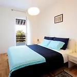 Vincent With Beautiful Sea View Terrace Apartamento