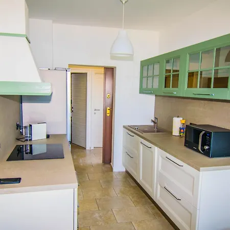Vincent With Beautiful Sea View Terrace Daire
