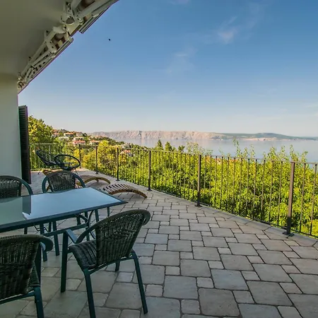 Vincent With Beautiful Sea View Terrace