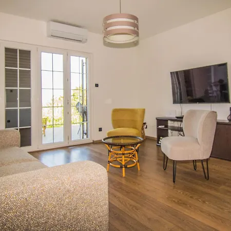 Apartmán Vincent With Beautiful Sea View Terrace Klenovica