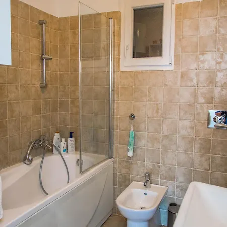 Vincent With Beautiful Sea View Terrace Apartman Klenovica
