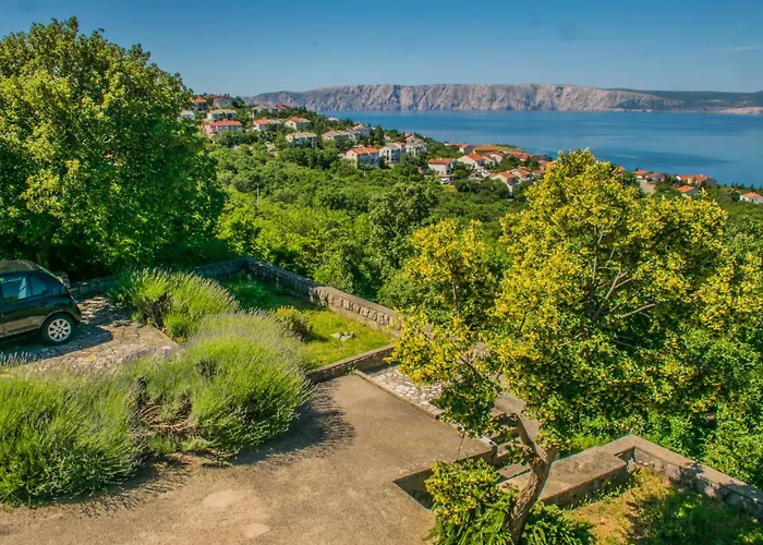 Vincent With Beautiful Sea View Terrace