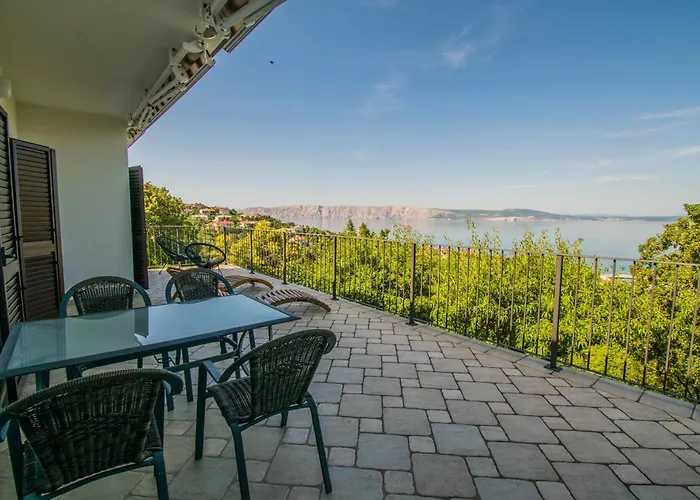 Vincent With Beautiful Sea View Terrace